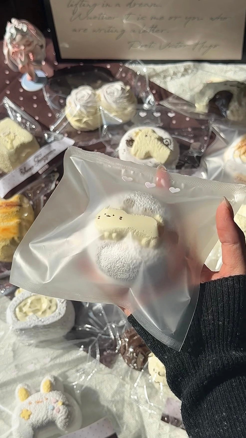 544008 Eleven Tangyuan Cat Polka Dot Round Toast (Fluffy Cream Texture Series) / 十一只汤圆 小猫波点圆吐司(绵奶油触感系列)