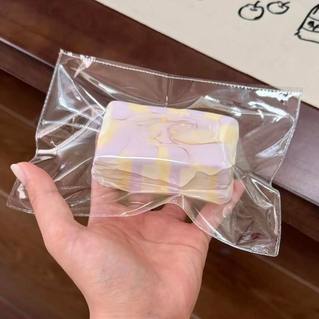 428053 Emo Studio Taro Rice Cake Bar (Baked Soft Cheese Clay Texture Series) / Emo studio 芋泥年糕条（烤箱软干酪触感系列）