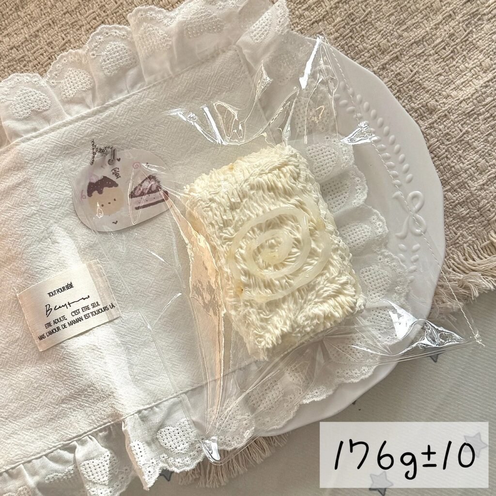 210015 Egg Roll Queen Squishy Jasmine Jelly Milk Cake / 蛋卷女王 茉莉冻冻奶糕