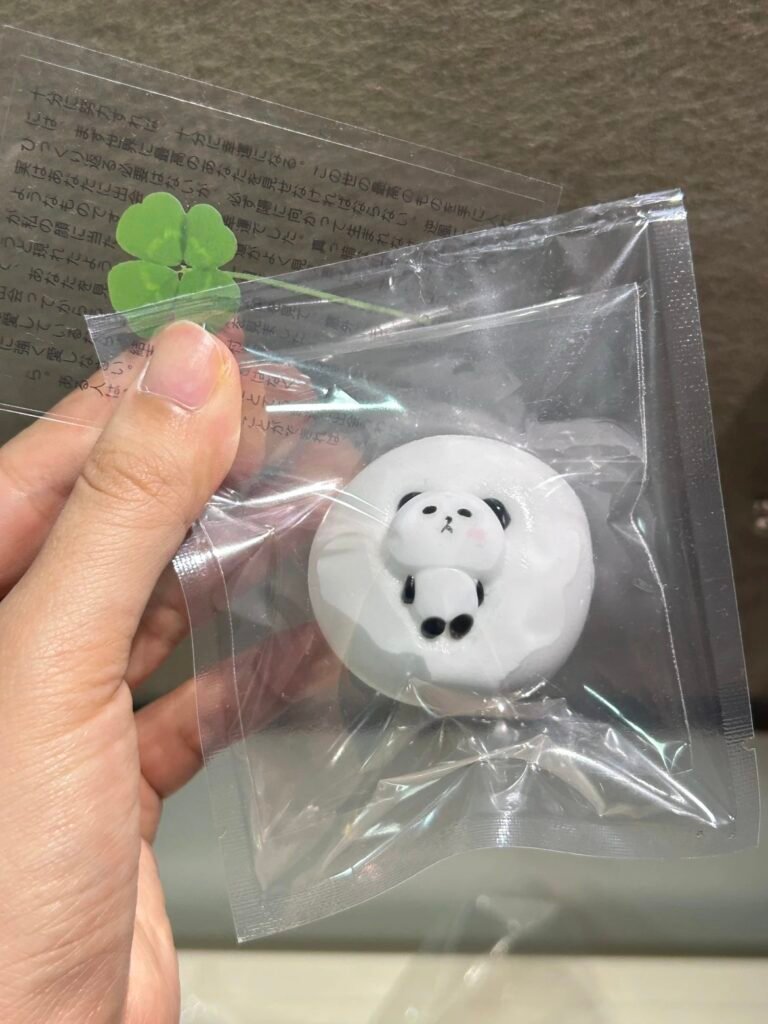 508000 Fugui Nini Panda Daifuku / 富贵妮妮 熊猫大幅