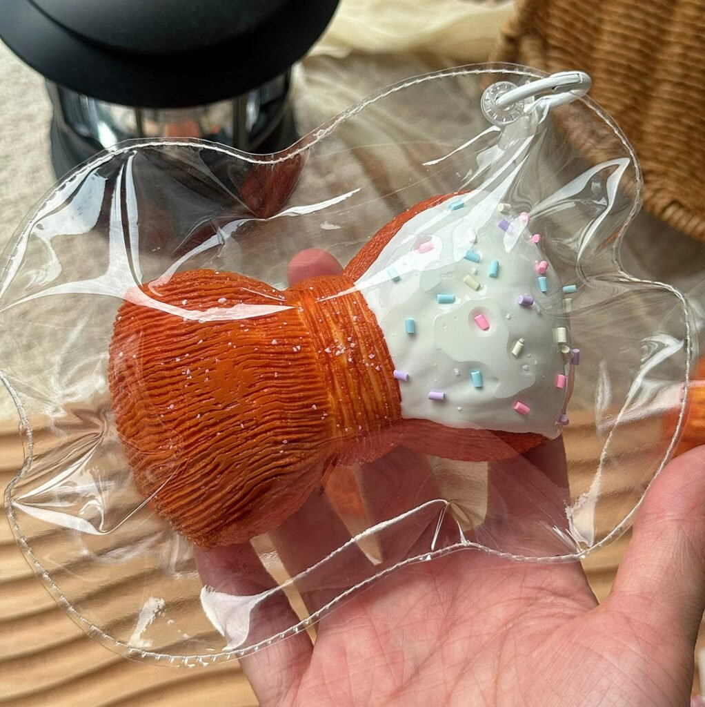 154034 GengGe Studio Bow Croissant - Cream / GengGe Studio 蝴蝶结可颂（奶油）