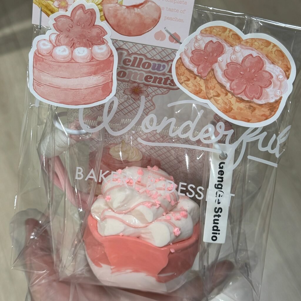 154093 GengGe Studio Marshmallow Cup - Peach Marshmallow (Thick Cream Clay Texture Series) / GengGe Studio 棉花糖杯子（蜜桃棉花糖）（厚奶油泥触感系列）