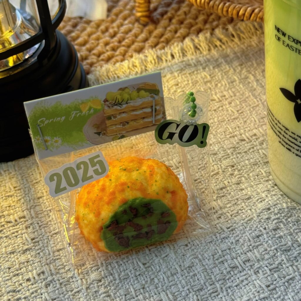 154188 GengGe Studio Mini Cream Puff - Matcha (Thick Cream Clay Texture Series) / GengGe Studio 小泡芙(抹茶)(厚奶油泥触感系列)