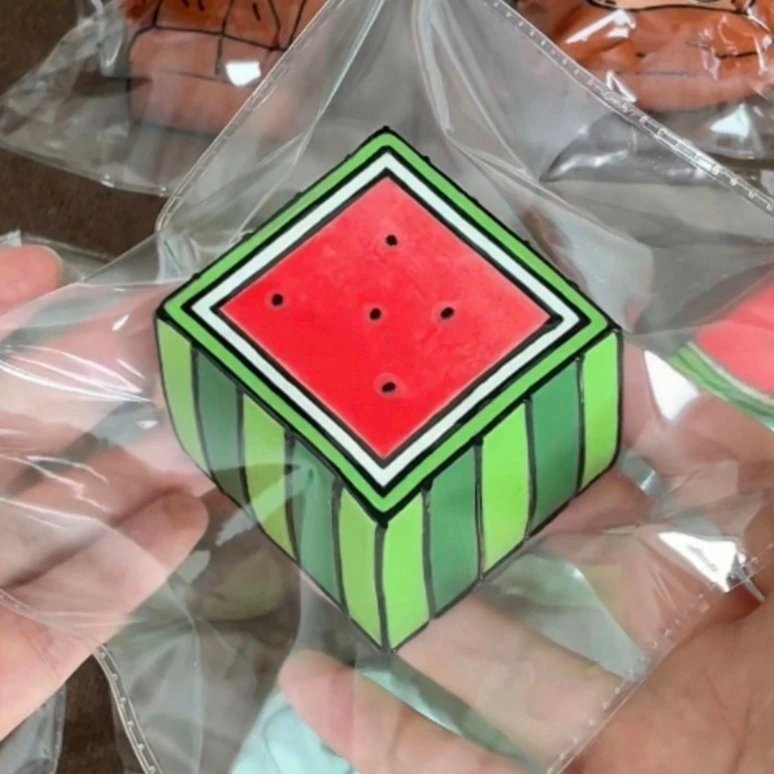 204004 GO UP Watermelon Cube (Dry Milk Cream Texture Series) / GO UP捏捏 西瓜小方（干奶膏触感系列）