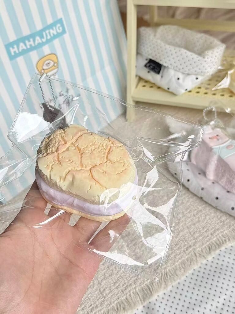 278058 Haha Jing Nienie Second Shop Taro Flaky Pastry (Light Cream Texture Series) / 哈哈静捏捏二店 芋泥酥皮饼（轻奶油触感系列）