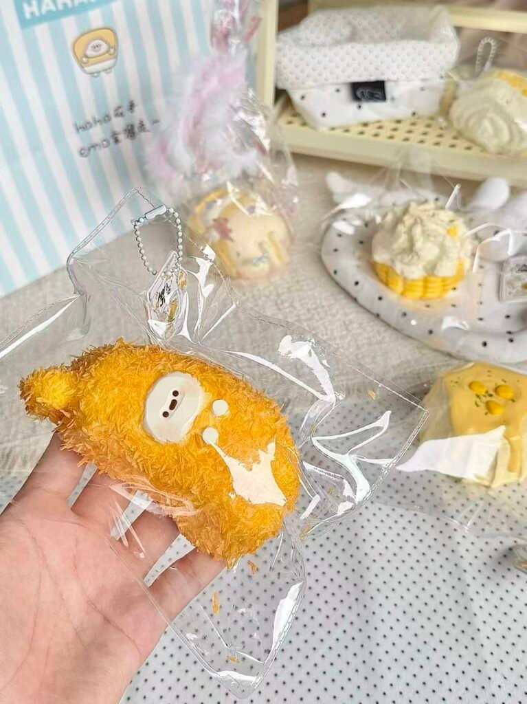 278093 Haha Jing Nienie Second Shop Fried Banana - Crumb Coated (Hard Cheese Texture Series) / 哈哈静捏捏二店 炸香蕉（裹碎）（硬奶酪触感系列）