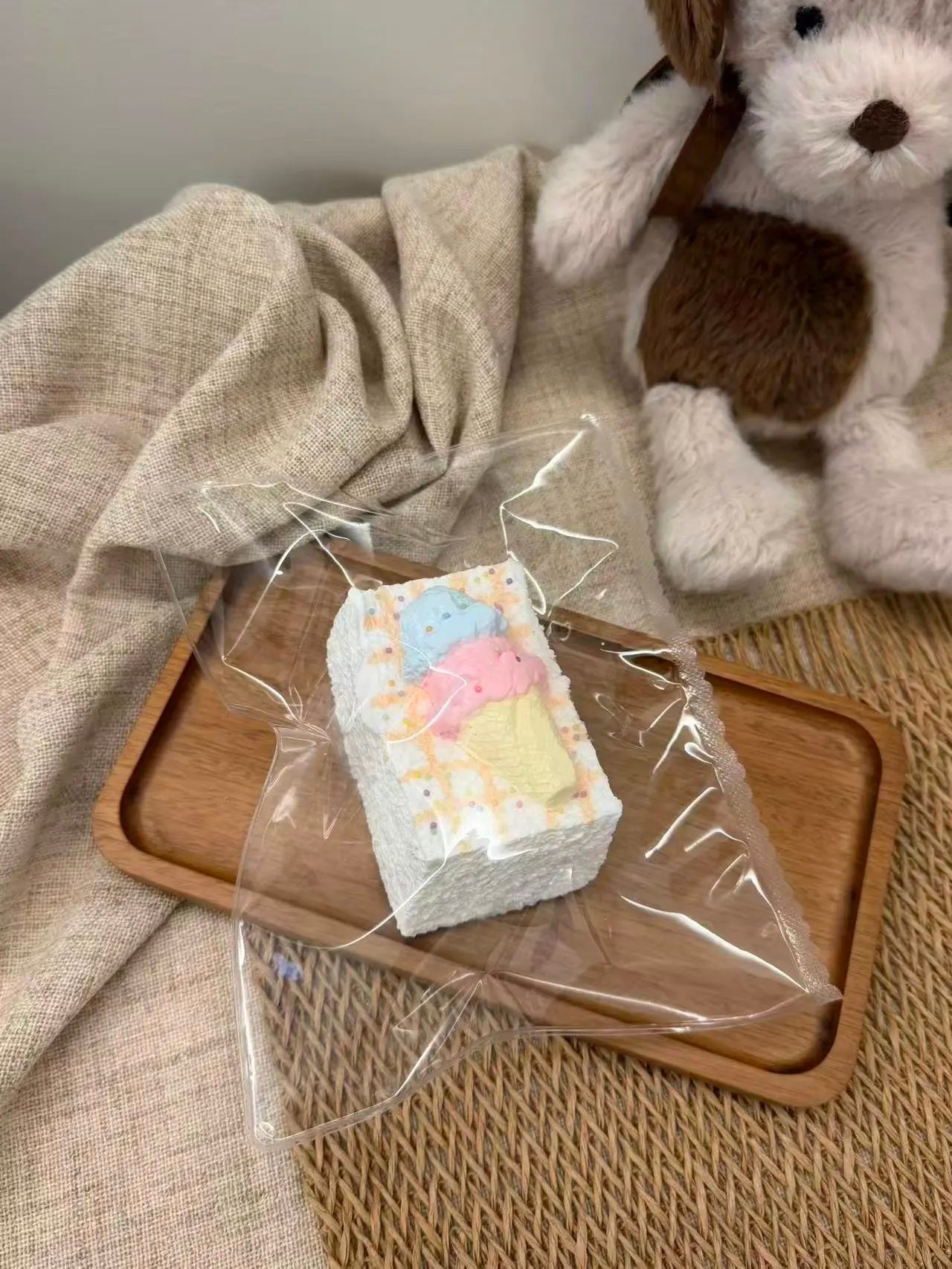21062 Heqiqi Macaron Ice Cream Short Toast (Soft Cream Clay Texture Series) / 禾七七 马克龙冰淇淋短吐司(软奶油触感系列)