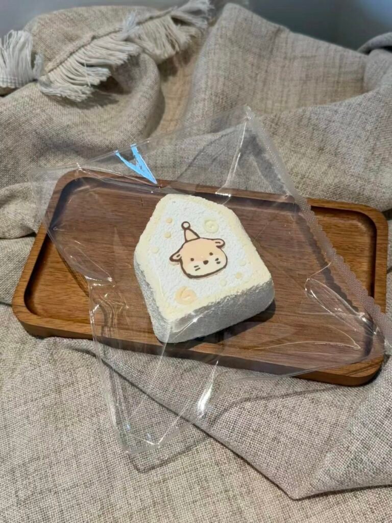 21080 Heqiqi Little Otter Home (Soft Cream Clay Texture Series) / 禾七七 小水獭之家(软奶油触感系列)