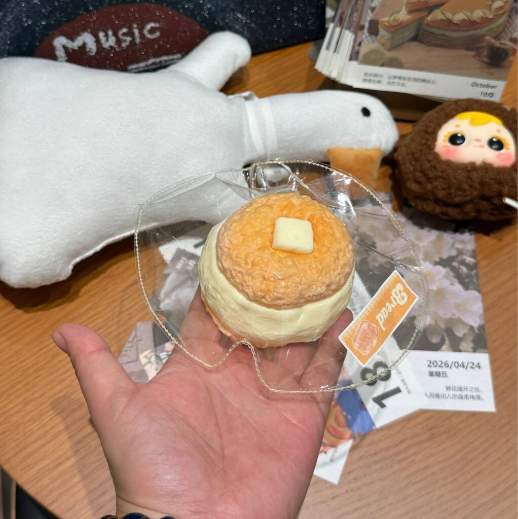 548013 Happy Pig Butter Cookie - Butter Scent (Dry Cream Texture Series) / 快乐猪猪 黄油曲奇（黄油味）（干奶油触感系列）