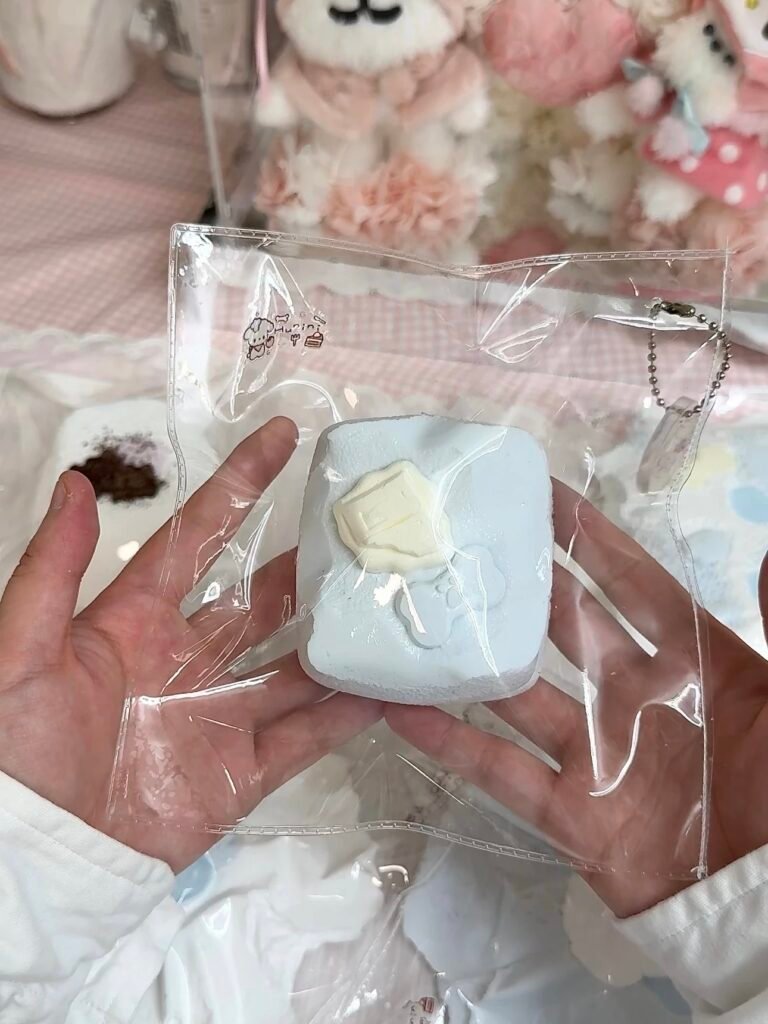 523001 Hunini White Chocolate Marshmallow (Baked Milk Clay Texture Series) / hunini 白巧棉花糖（烤奶泥触感系列）