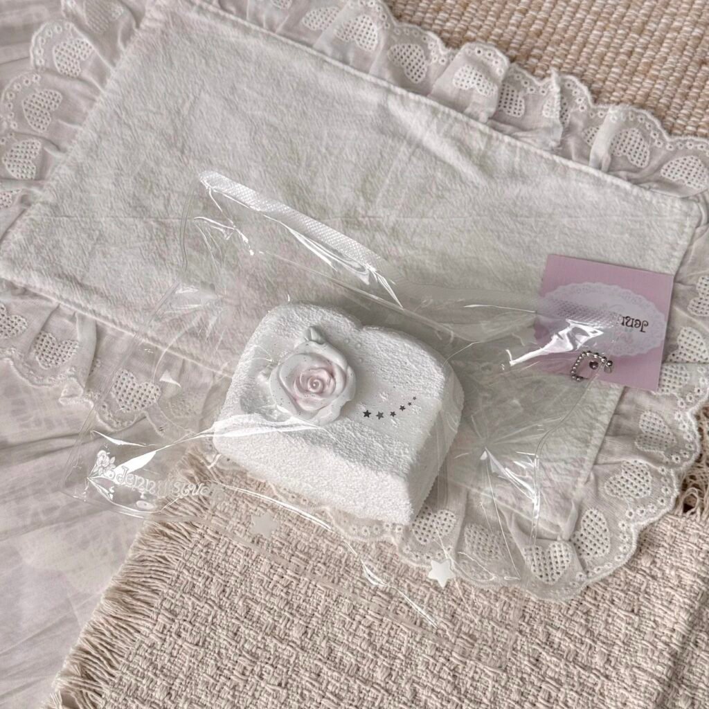 289017 Jenny Studio Vintage Rose Toast Slice (Cotton Soft Clay Texture Series) / Jenny studio 复古玫瑰吐司片(绵绵泥触感系列)