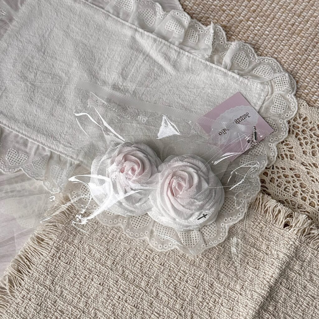 289019 Jenny Studio Rose Cream Duo (Cotton Soft Clay Texture Series) / Jenny studio 二连玫瑰奶油(绵绵泥触感系列)