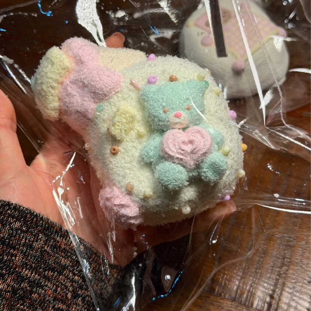 895 Kala Retro Bear Swiss Roll - Flocked (Version 3.0 Texture Series) / KALA 古早熊瑞士卷裹绒(3.0触感系列)