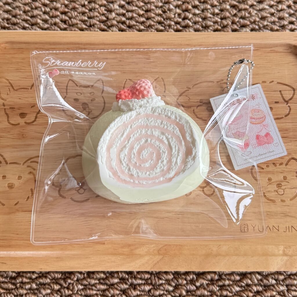 88018 Kankan Swiss Roll (Cream Clay Texture Series) / 侃侃是侃爷 瑞士卷(奶油泥触感系列)
