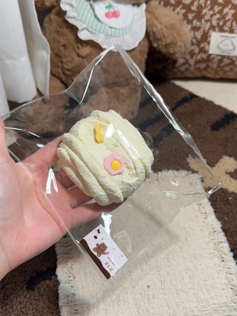 286026 Keonie Blooming Flower Roll (Whipped Cream Texture Series) / 可O捏 开花花卷（绵奶油触感系列）