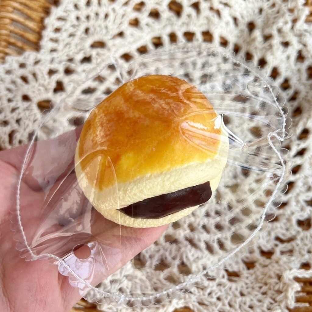 89101 Kaka Jiang Squishy Dorayaki - Mini (Dry Cheese Clay Texture Series) / 咔咔酱捏捏 铜锣烧（微缩款）（干奶酪触感系列）
