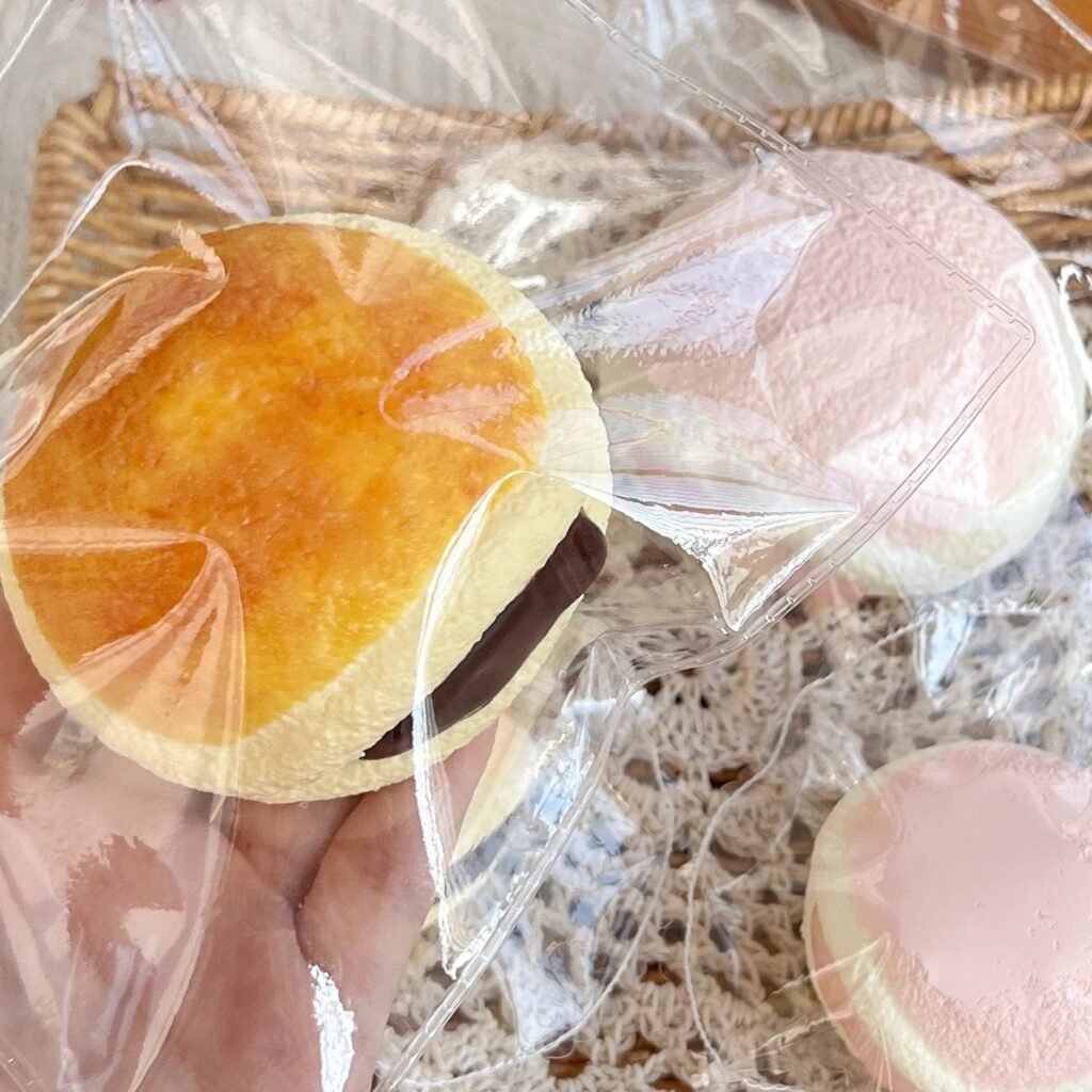 89138 Kaka Jiang Squishy Dorayaki (Soft Cream Paste Texture Series) / 咔咔酱捏捏 铜锣烧（软乳膏触感系列）