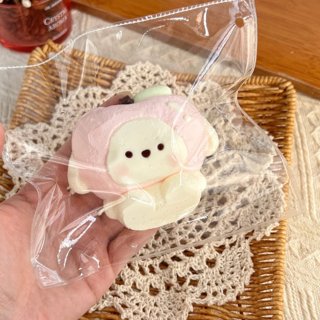 89143 Kaka Jiang Squishy Apple Bunny (Soft Cream Paste Texture Series) / 咔咔酱捏捏 苹果兔兔（软乳膏触感系列）