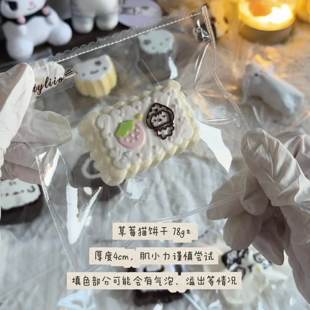 473014 Kittyliio Strawberry Cat Biscuit - Sugar-Powdered (Thick Milk 2.0 Texture Series) / Kittyliio 裹糖粉草莓猫饼干（厚乳2.0触感系列）
