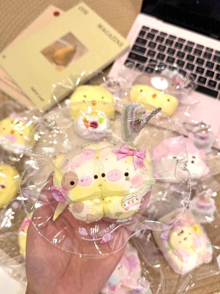 325020 Lanlan Studio Cuddling Pigs (Cream Clay Texture Series) / Lanlan Studio 贴贴猪（奶油泥触感系列）
