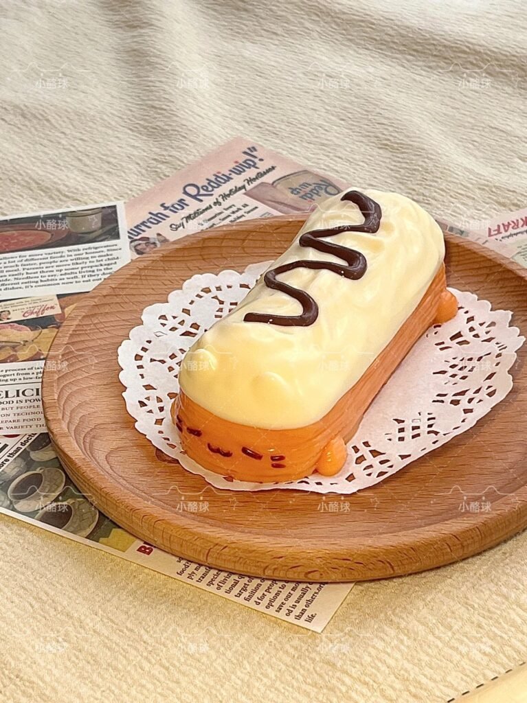 447003 Little Cheese Ball Shop Cat Eclair / 小酪球Shop 猫猫闪电泡芙