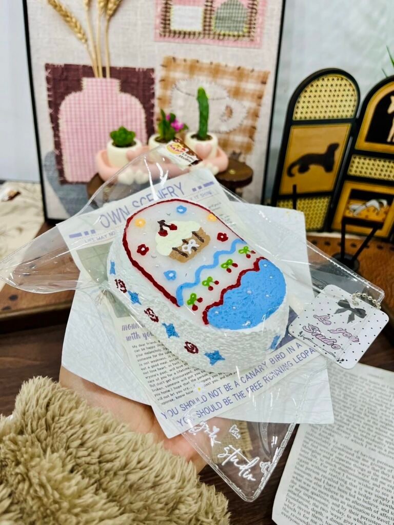 280053 Leyou Studio Retro Blue Cherry Cake / 乐油studio 复古蓝调樱桃蛋糕
