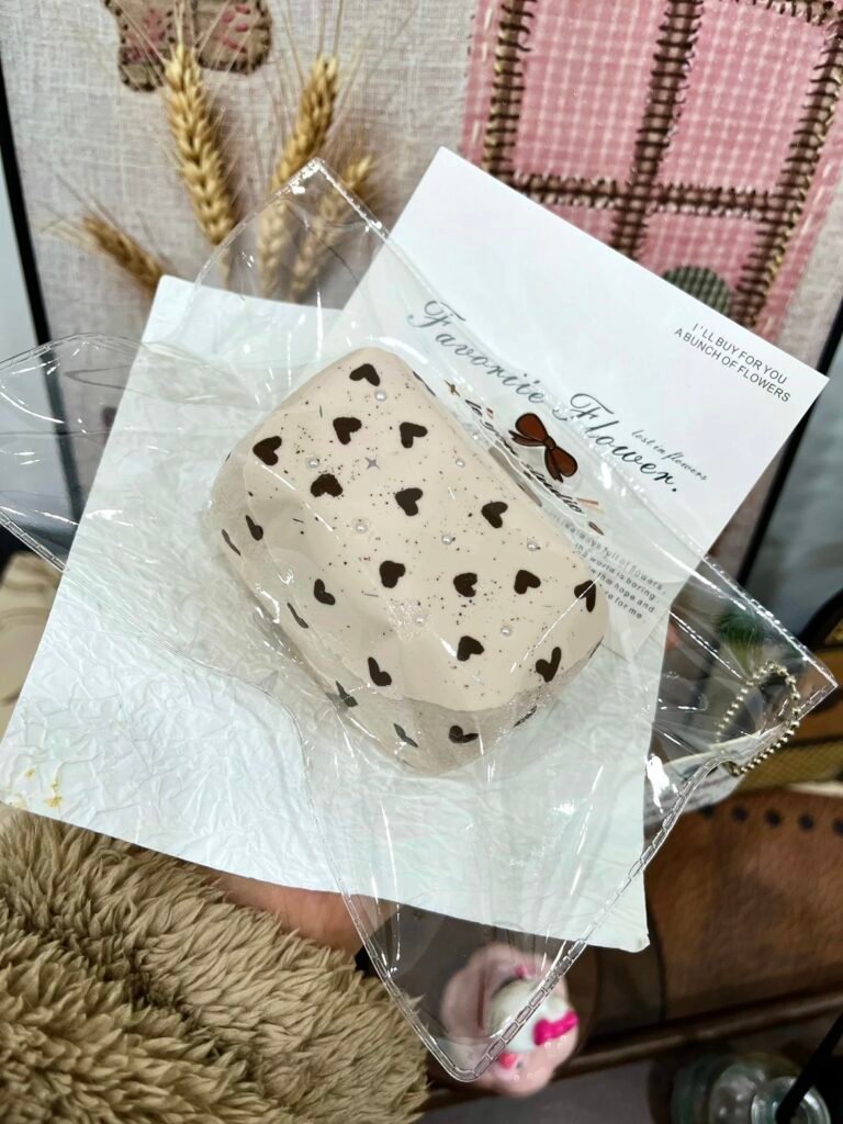 280062 Leyou Studio Latte Chocolate Long Toast (Velvet Texture Series) / 乐油studio 拿铁巧克力丝绒长吐司（丝绒触感系列）