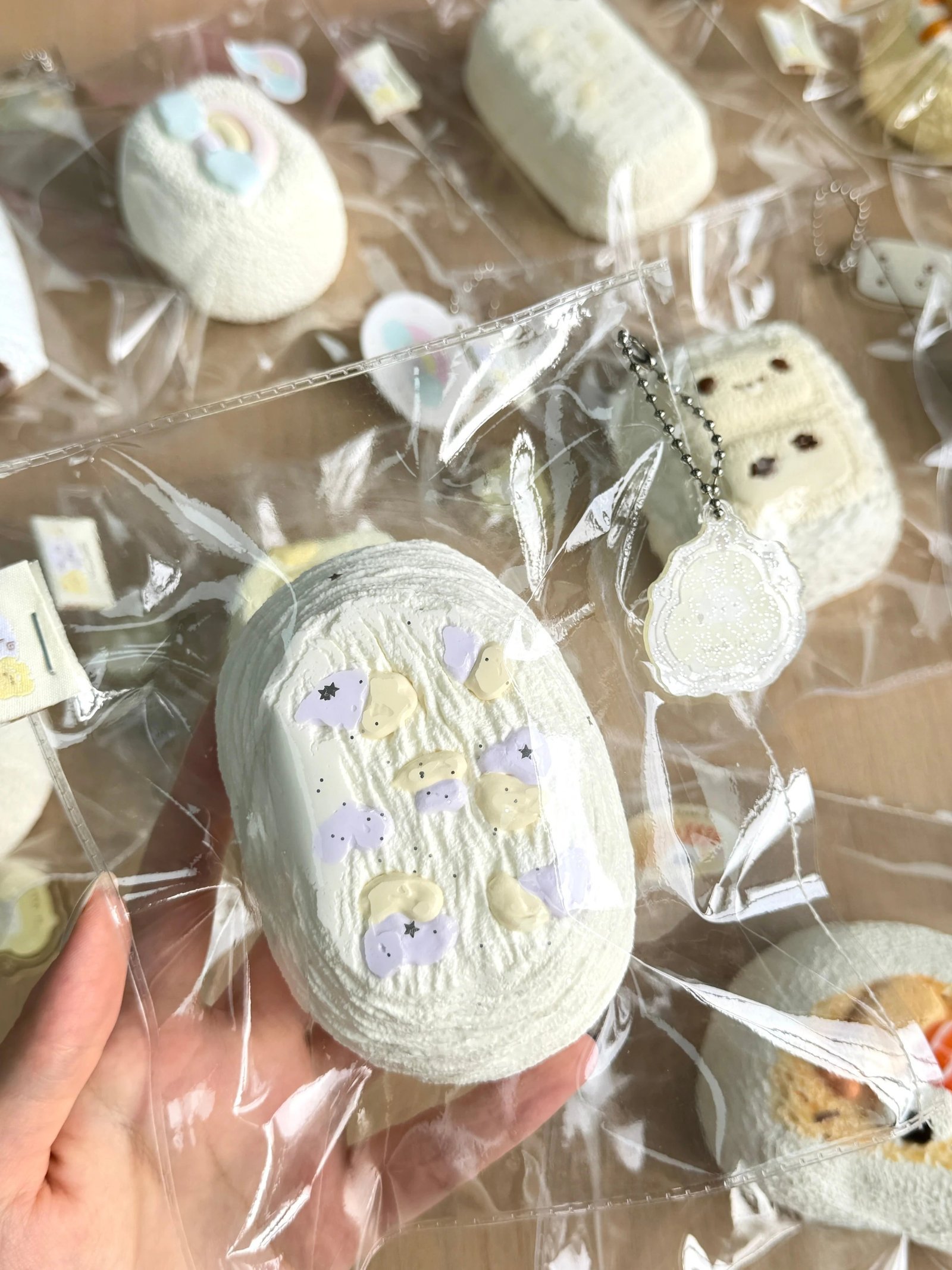 517001 Lihao Gaoxiao Taro Mille-Feuille Senbei (Baked Pure Clay Texture Series) / 梨好糕笑·捏捏 芋泥千层仙贝(纯泥烤箱触感系列)