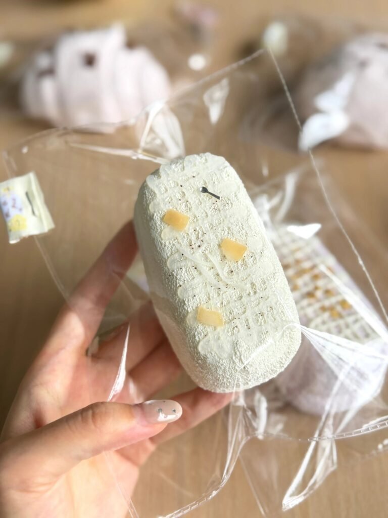 517004 Lihao Gaoxiao White Ladyfinger Biscuit (Glutinous Cream Texture Series) / 梨好糕笑·捏捏 手指饼干（白）（糯奶油触感系列）