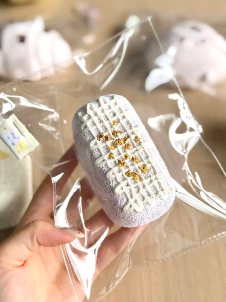 517005 Lihao Gaoxiao Purple Ladyfinger Biscuit (Glutinous Cream Texture Series) / 梨好糕笑·捏捏 手指饼干（紫）（糯奶油触感系列）