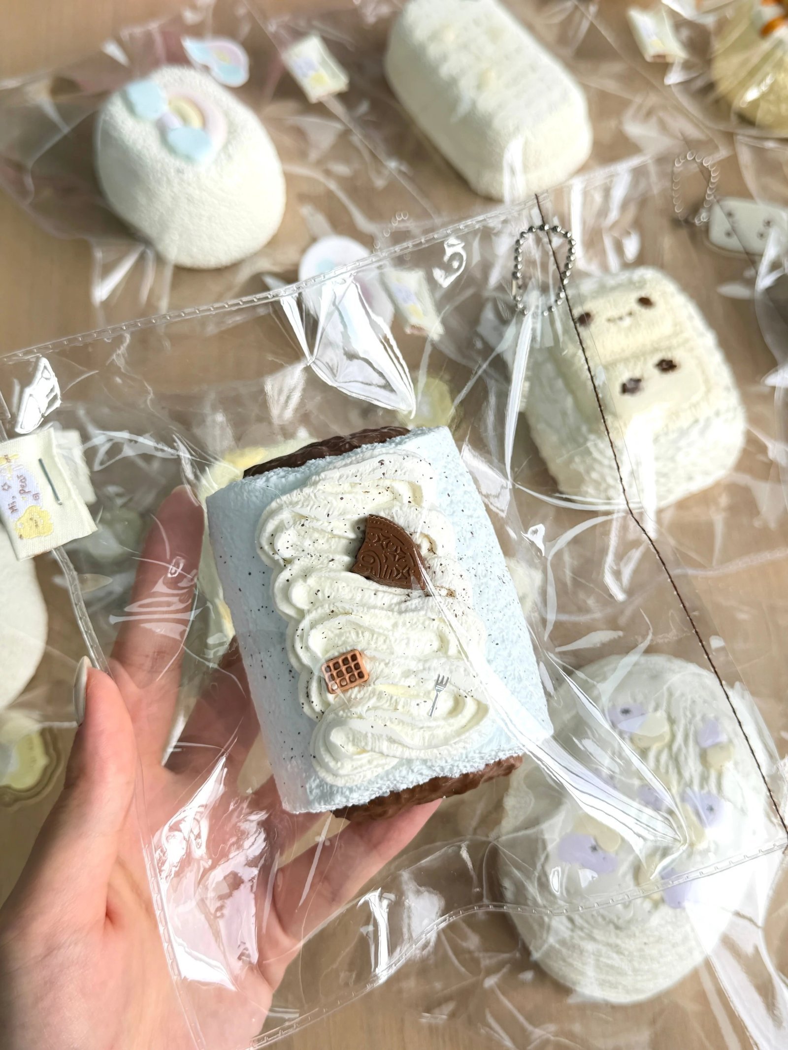 517007 Lihao Gaoxiao Sea Salt Swiss Roll (Glutinous Cream Texture Series) / 梨好糕笑·捏捏 海盐瑞士卷(糯奶油触感系列)