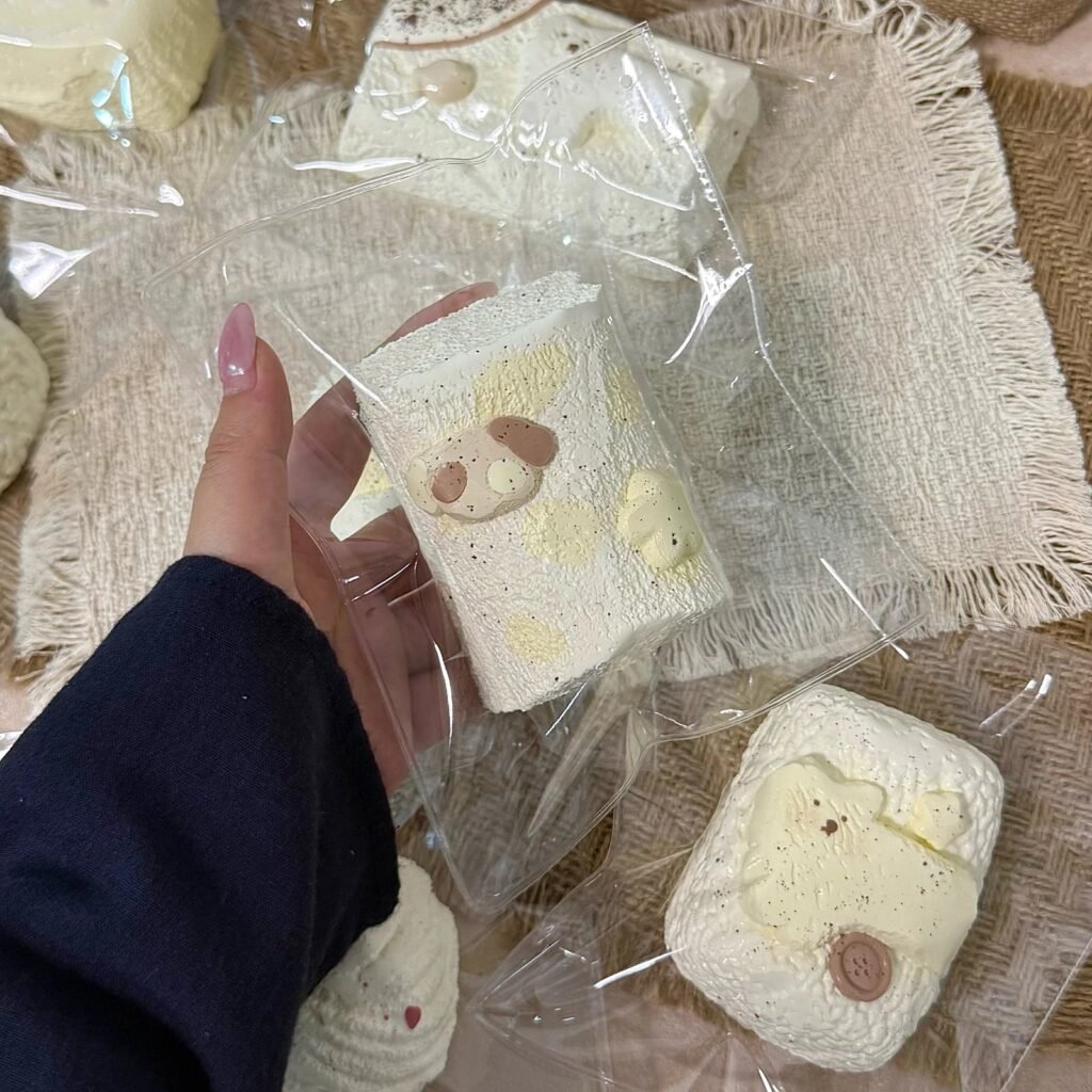 330004 Lizigao Spotted Puppy Marshmallow (Mochi Clay Texture Series) / 栗子糕的捏 斑点狗棉花糖（麻薯泥触感系列）