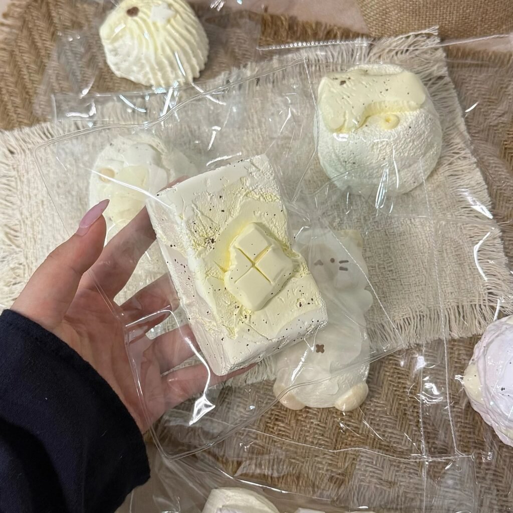 330008 Lizigao Butter Chocolate Cube (Light Yogurt Clay Texture Series) / 栗子糕的捏 黄油巧块（轻酸奶泥触感系列）