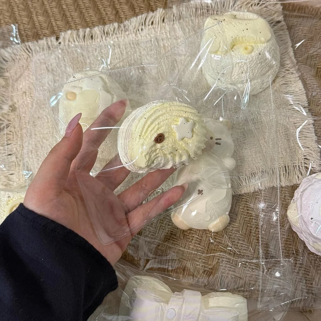 330011 Lizigao Single Cream Dollop (Light Yogurt Clay Texture Series) / 栗子糕的捏 一颗奶油（轻酸奶泥触感系列）
