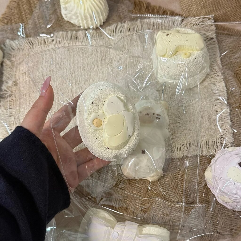 330012 Lizigao Banana Egg Senbei (Light Yogurt Clay Texture Series) / 栗子糕的捏 香蕉鸡蛋小仙贝（轻酸奶泥触感系列）