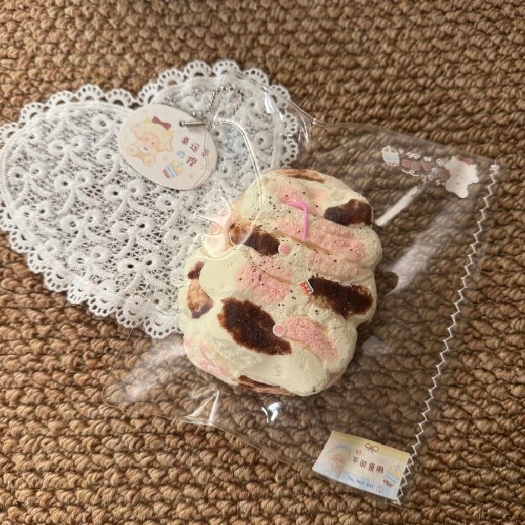 415002 Lucky Sheep Strawberry Milk Tiramisu (Watery Cream Texture Series) / 幸运羊 草莓牛奶提拉米苏(水奶油触感系列)