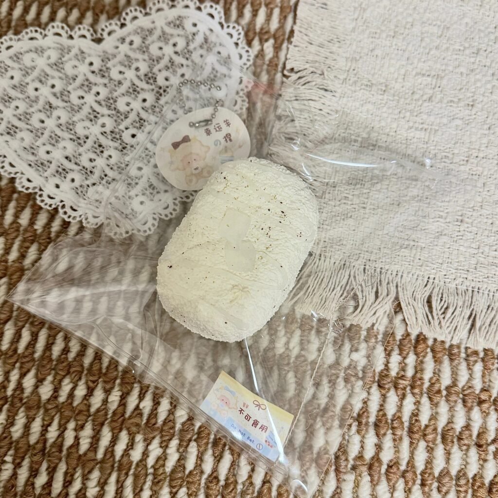 415023 Lucky Sheep Gold Leaf Coconut Jelly Mini Senbei (Fluffy Cream Clay Texture Series) / 幸运羊 金箔椰果小仙贝（蓬松奶油泥触感系列）