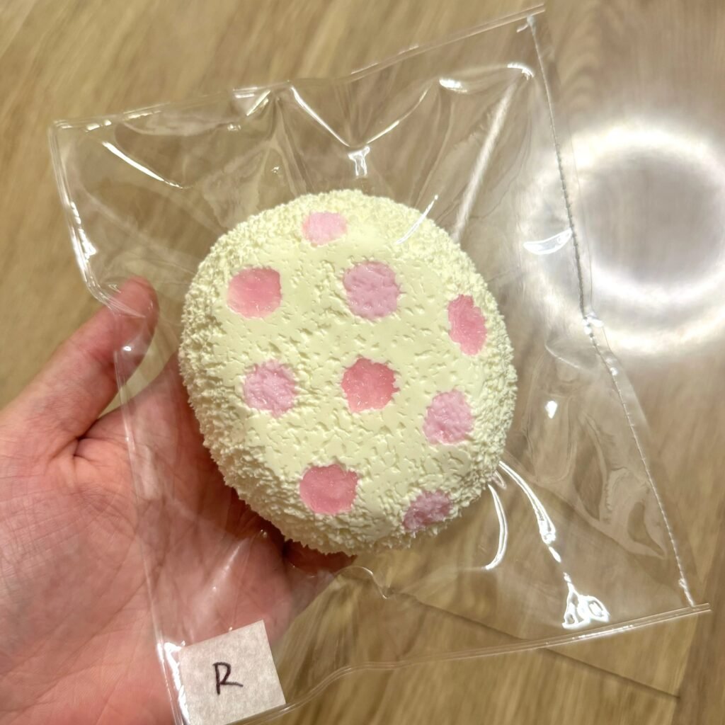 415036 Lucky Sheep Sweetheart Polka Dot Senbei - Cosmetic Defect (Soft Clay Texture Series) / 幸运羊 甜心波点仙贝(瑕疵)(软泥触感系列)