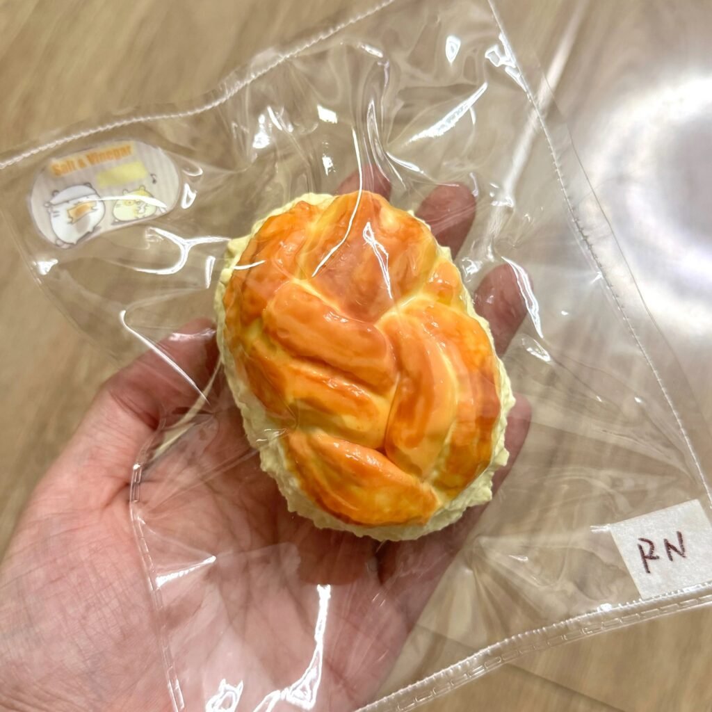 415038 Lucky Sheep Toasted Mini Bread - Cosmetic Defect (Soft Cream Texture Series) / 幸运羊 焦香小面包（瑕疵）（软奶油触感系列）