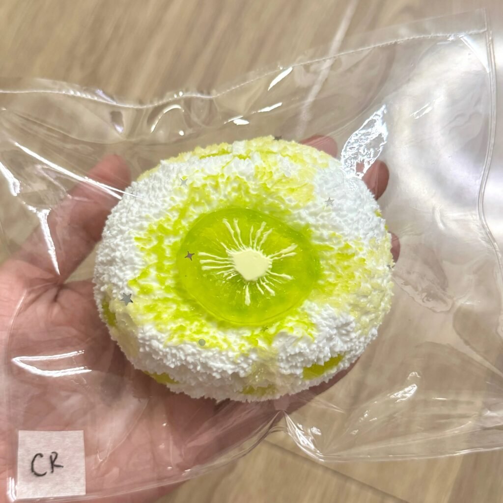 415043 Lucky Sheep Kiwi Juice Senbei - Cosmetic Defect (Extra Soft Clay Texture Series) / 幸运羊 猕猴桃果汁仙贝（瑕疵）（超软泥触感系列）
