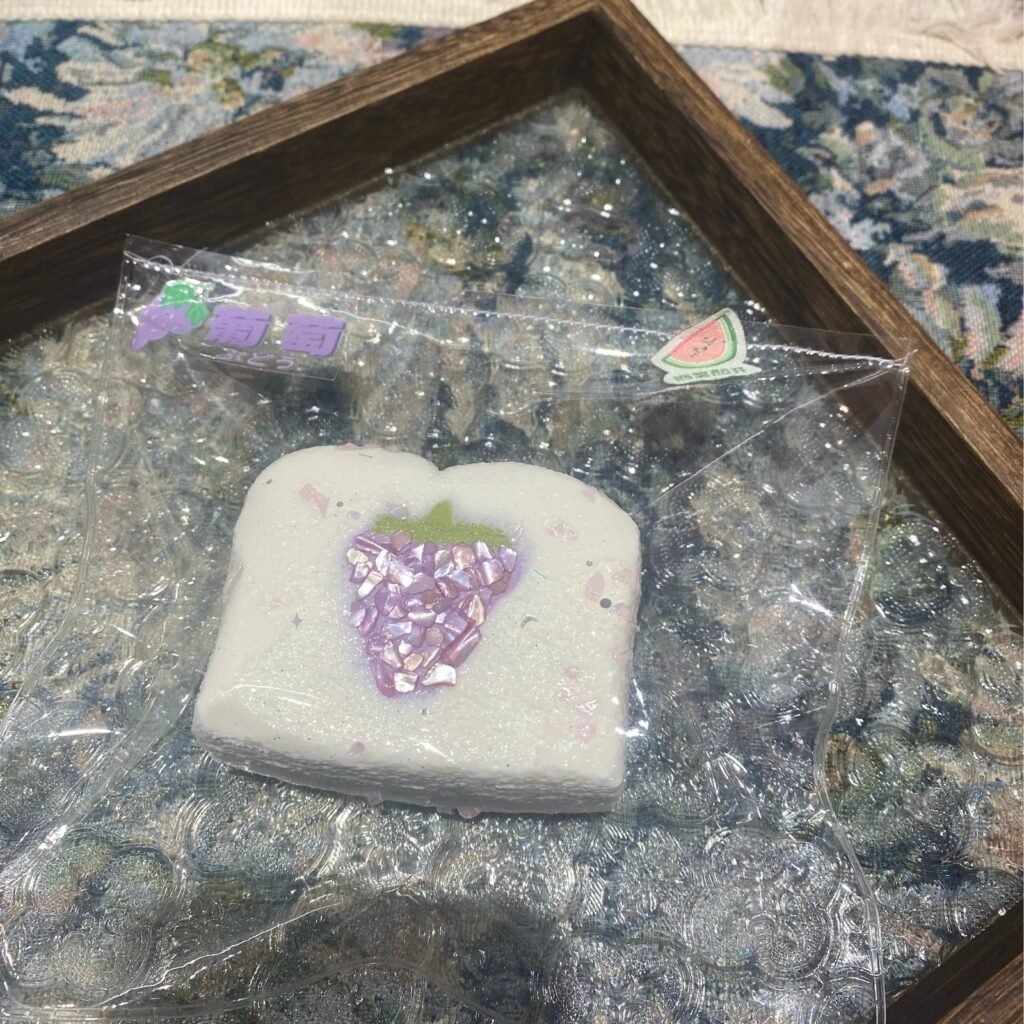 113028 Linli Grape Rounded Bottom Toast (Frozen Cream Texture Series) / 林里葡萄 pp吐司（冻奶油触感系列）