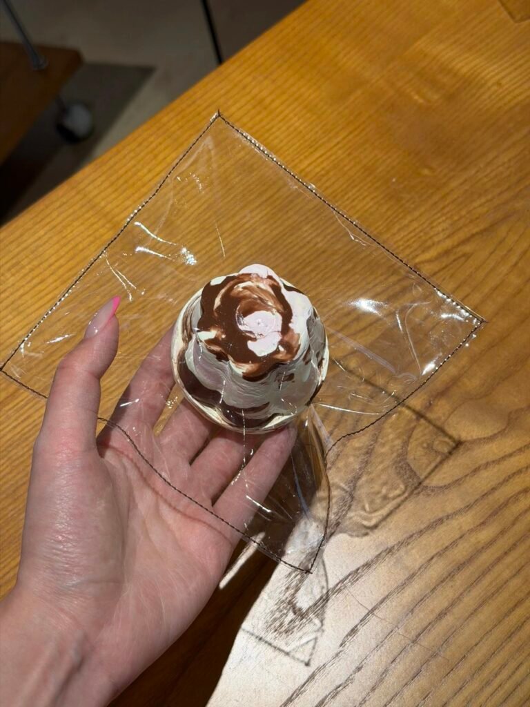 486008 Llz Squishy Strawberry Chocolate Mini Pudding (Soft Dry Cream Texture Series) / llz捏 莓巧小布丁（软干奶油触感系列）