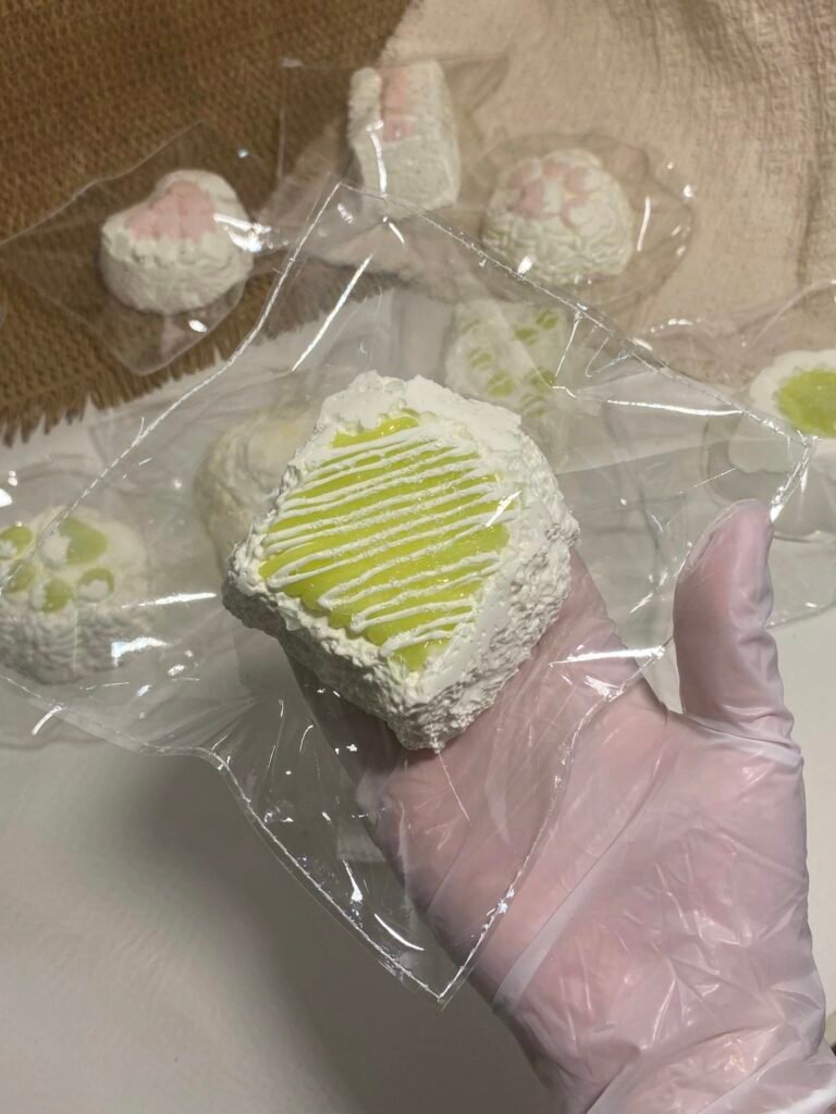 353013 Liaoli Shu Shifu Green Grape Gummy Toast / 料理鼠师傅 青提软糖吐司