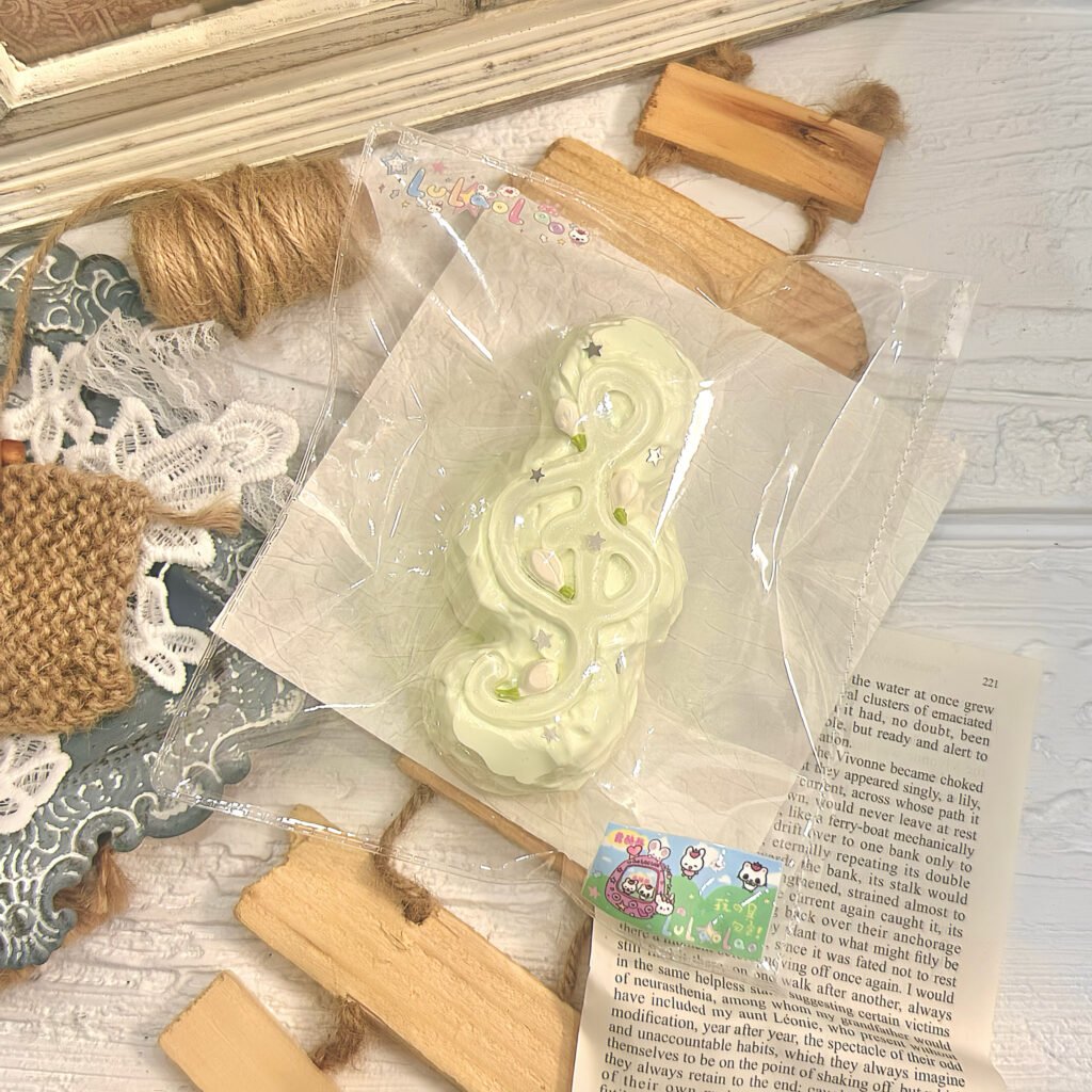 97031 Luluoluo Jasmine Music Note (Whipped Cream Texture Series) / 露酪酪 茉莉音符（绵奶油触感系列）