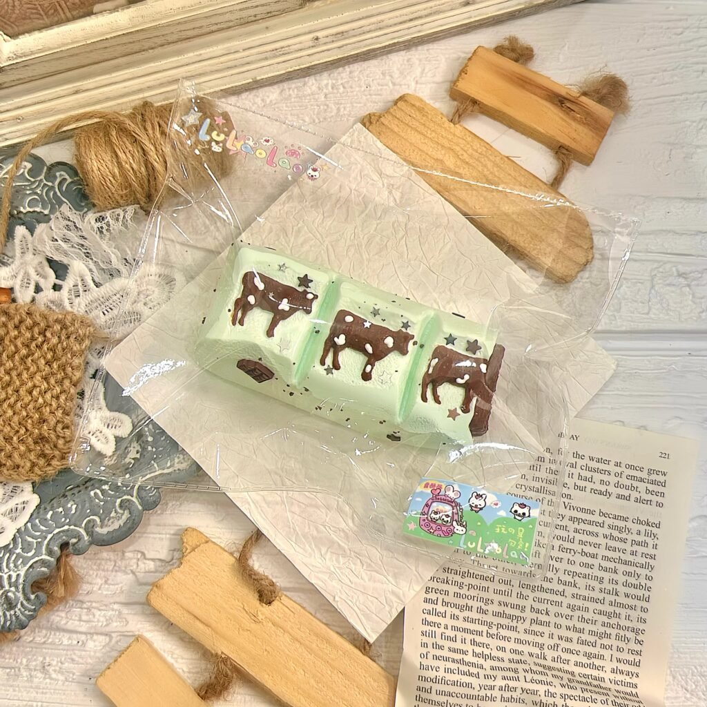 97040 Luluoluo Mint Chocolate Milk Cake (Whipped Cream Texture Series) / 露酪酪 薄巧牛乳奶糕（绵奶油触感系列）