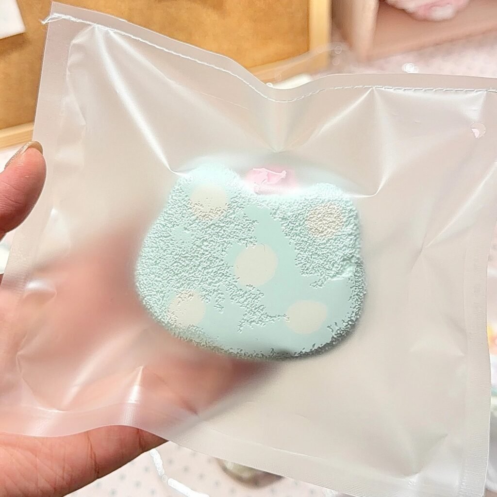 150018 LyingLamb Mint Berry Cat Head Toast (Fluffy Cream Texture Series) / 躺躺小羊 薄荷莓莓猫头吐司(绵奶油触感系列)