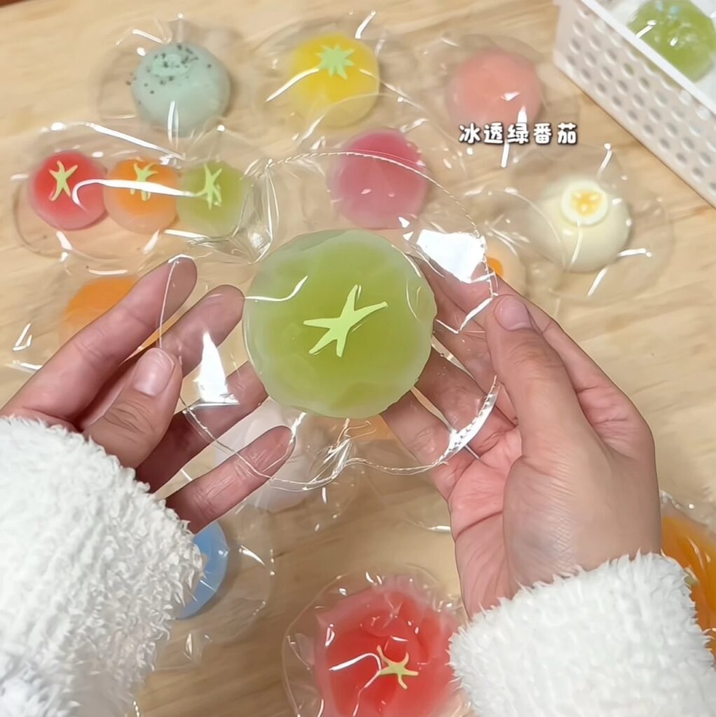 47068 Mango Translucent Green Tomato (Dry Resistance Clay Texture Series) / 芒狗狗 冰透绿番茄(干阻泥触感系列)