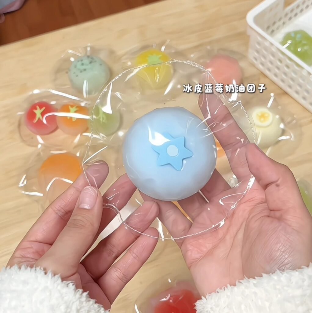 47071 Mango Snow-Skin Blueberry Cream Dango (Dry Resistance Clay Texture Series) / 芒狗狗 冰皮蓝莓奶油团子(干阻泥触感系列)