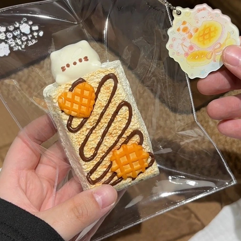 550016 Meow Star Cosmetic Defect No.2 - Mango Drizzle Toast (Sweet Potato Clay Texture Series) / Meow Star 2号孤品瑕疵（芒果淋酱吐司）（红薯泥触感系列）