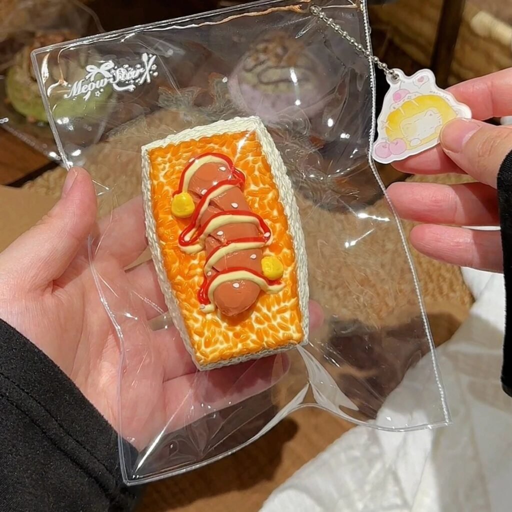 550019 Meow Star Cosmetic Defect No.5 - Sausage Toast (Sweet Potato Clay Texture Series) / Meow Star 5号孤品瑕疵（香肠吐司）（红薯泥触感系列）